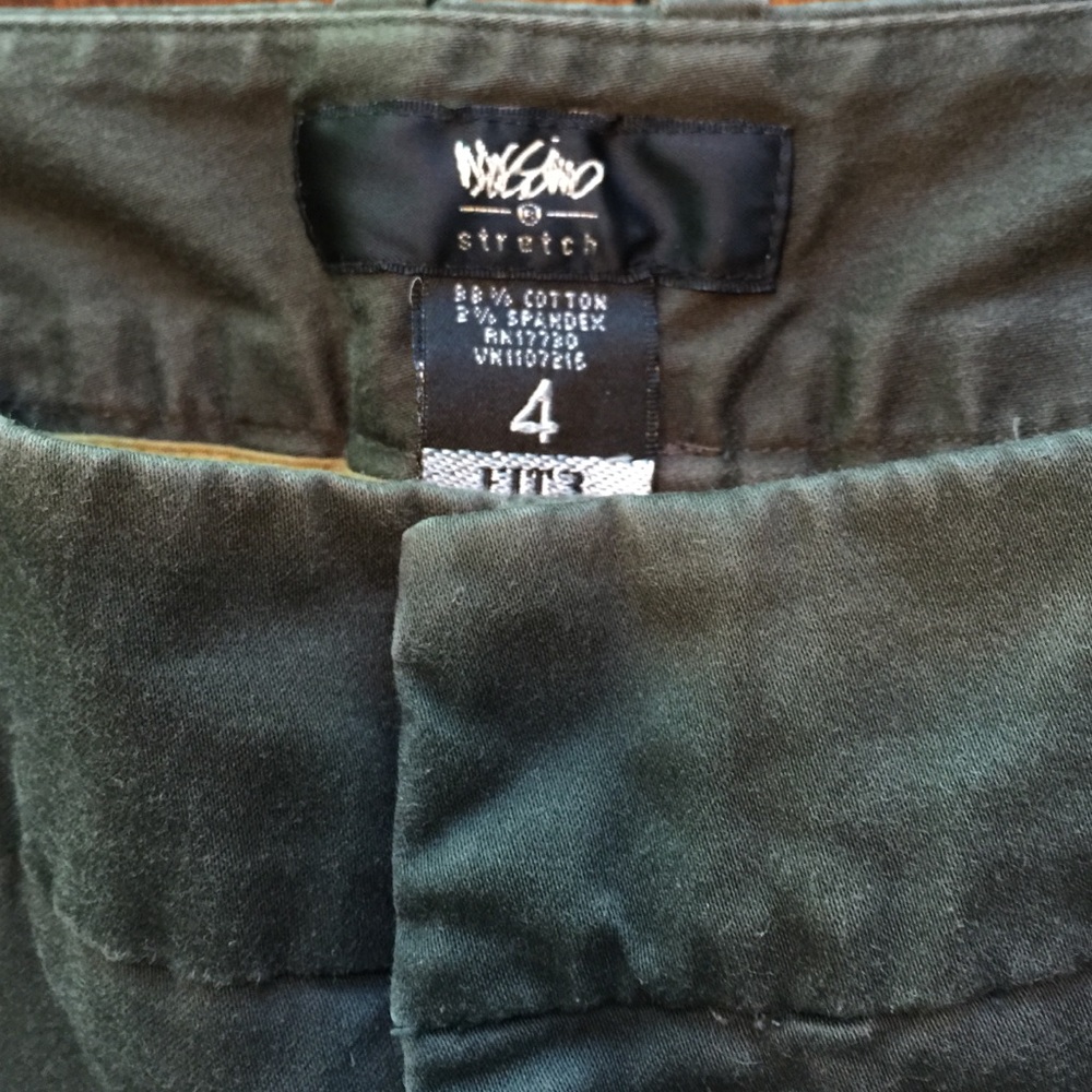 Mossimo Women's Stretch Capri Pants Green Cropped Casual Chino Bottoms Size 4 - Picture 2 of 7